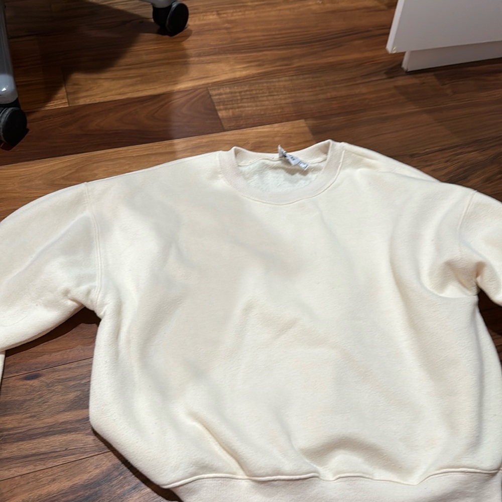 PRINCESS POLLY SWEATSHIRT